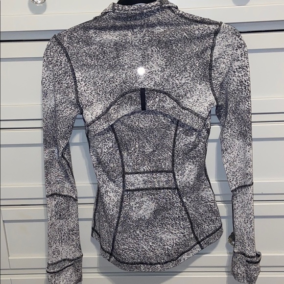 Lululemon Jacket - Picture 2 of 5